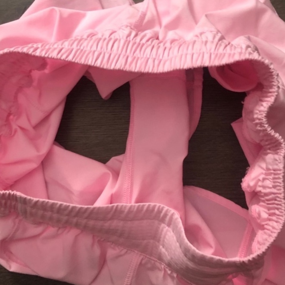 Lululemon Hotty Hot Shorts size 8 MIAMI PINK 2.5” Rare & Desired Discontinued - Picture 11 of 14